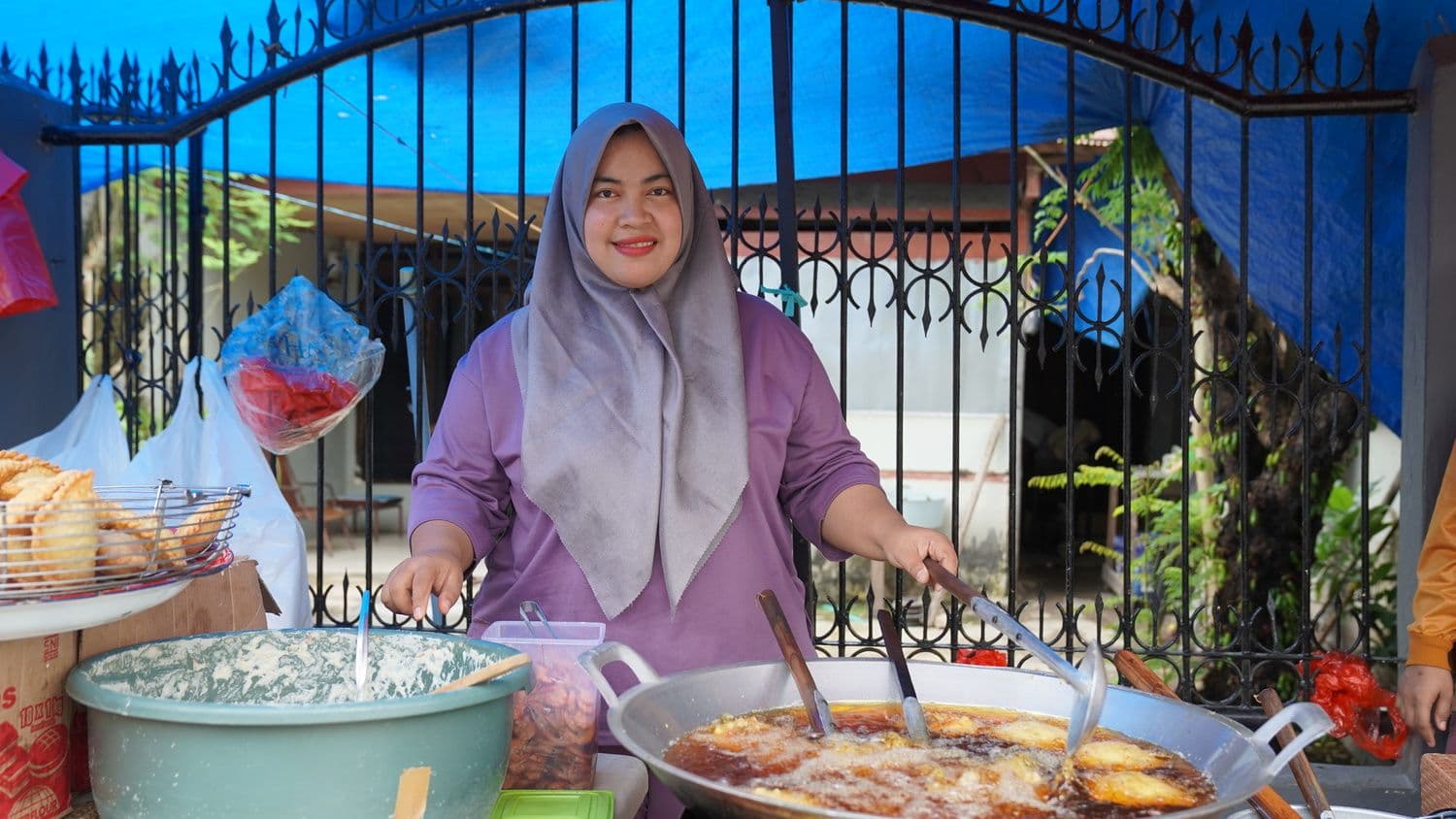 Mencicipi UMKM Jalangkote Kuliner Tradisional Asal Makassar yang Raup Hingga Rp20 Juta Per Bulan