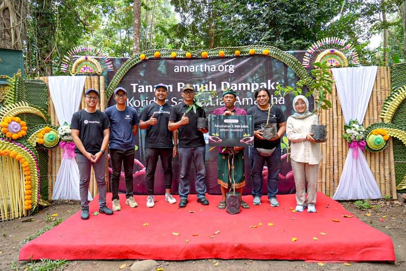 Wujudkan Hutan Lestari Berbasis Ekonomi Akar Rumput, Amartha dan KTH Giri Amerta Tanam 2.000 Pohon  di Koridor Satwa Liar Hutan Bali Barat