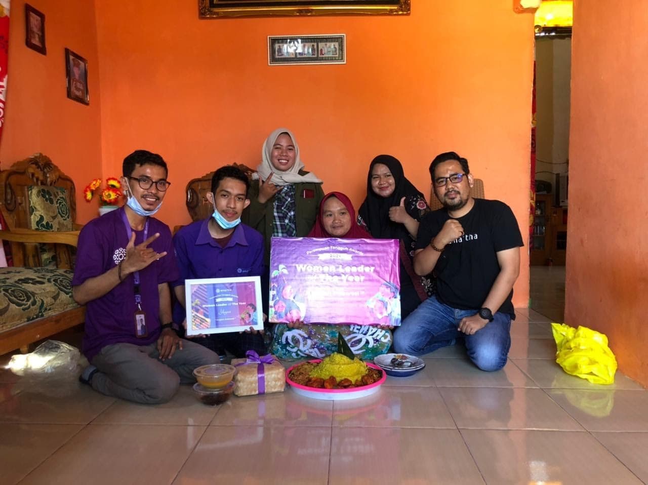 Punya Skill Leadership Yang Tinggi, Ibu Yuyun Ajak Anggotanya Jualan Online