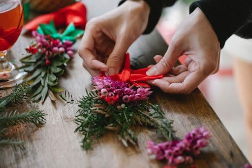 10 Inspirasi Ide Kado Natal Yang Menarik dan Berkesan!