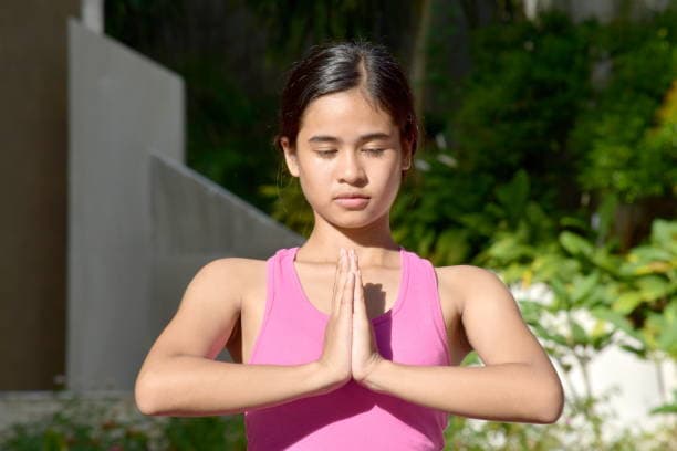 7 Cara Mengatasi Stress dan Kecemasan Berlebih, Dijamin Ampuh!