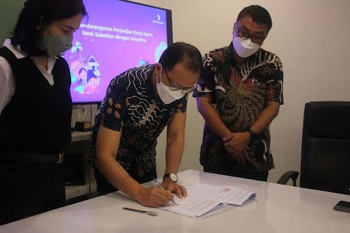 Amartha Gandeng Bank Sulselbar Salurkan Pendanaan 100M ke UMKM di Sulawesi