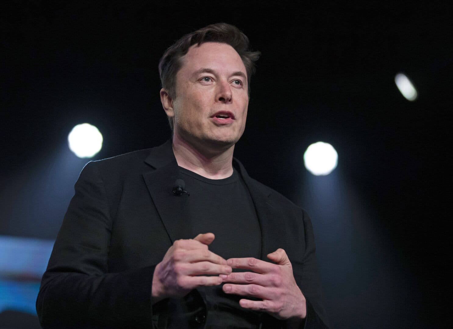 Jadi Pemilik Twitter, Dari Mana Sumber Kekayaan Elon Musk?