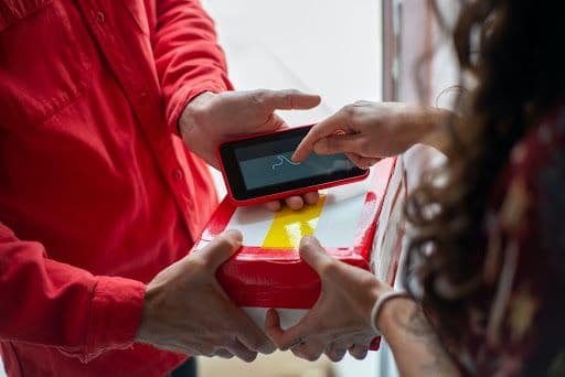 Menyamar Jadi Kurir, Waspada Modus Penipuan Terbaru!