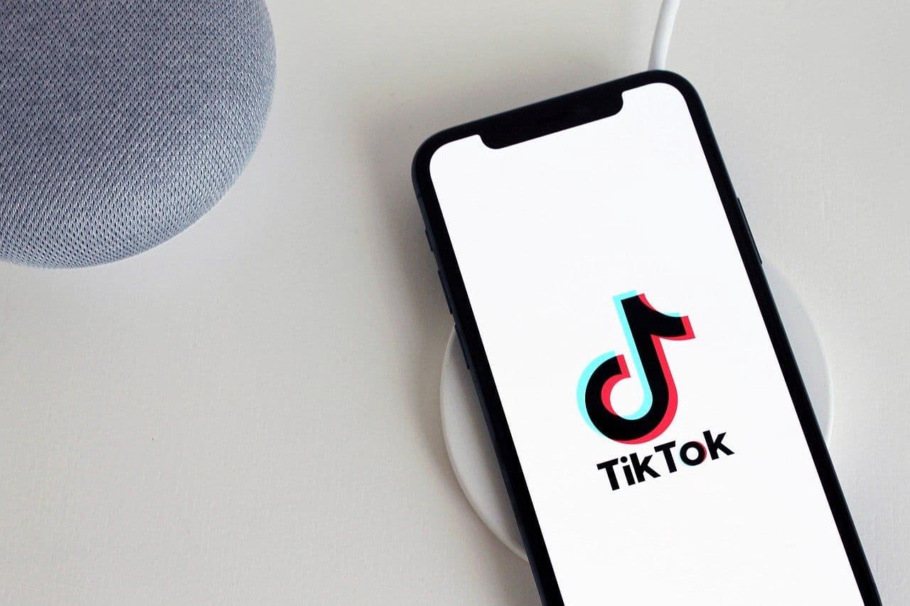 Pasti Laris, Ini 4 Ide Konten Tiktok Untuk Promosi Bisnis Online Kamu!