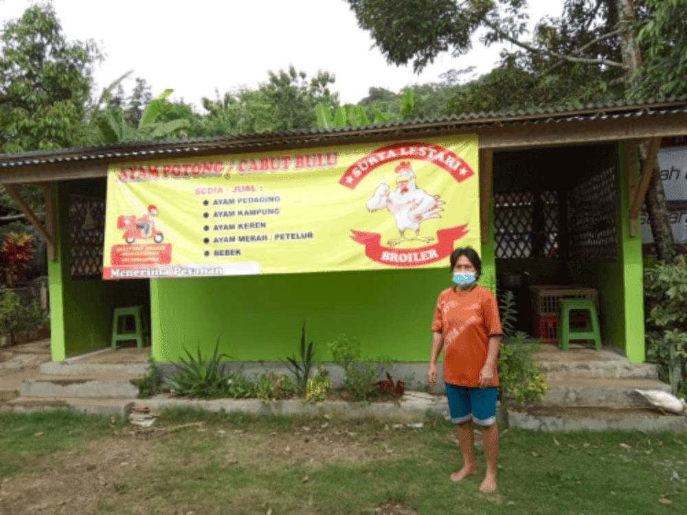 Semangat Pantang Menyerah Sutirah, Dari Usaha Mi Ayam ke Ayam Potong