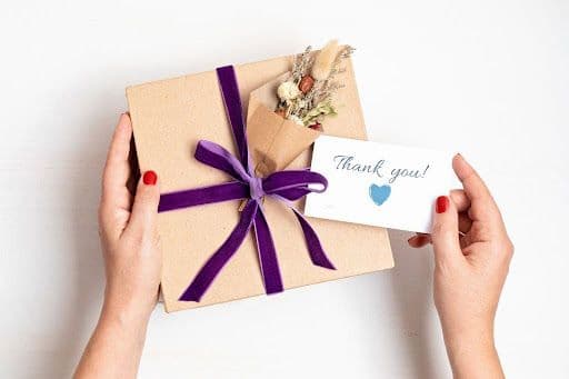 Tak Akan Rugi! Ini 5 Tips Jualan Hampers Lebaran